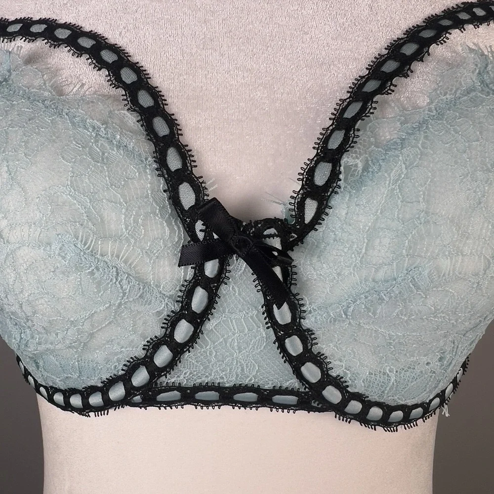 Victoria's Secret Dream Angels Unlined Uplift Balconette Bra Blue 32DD NWT